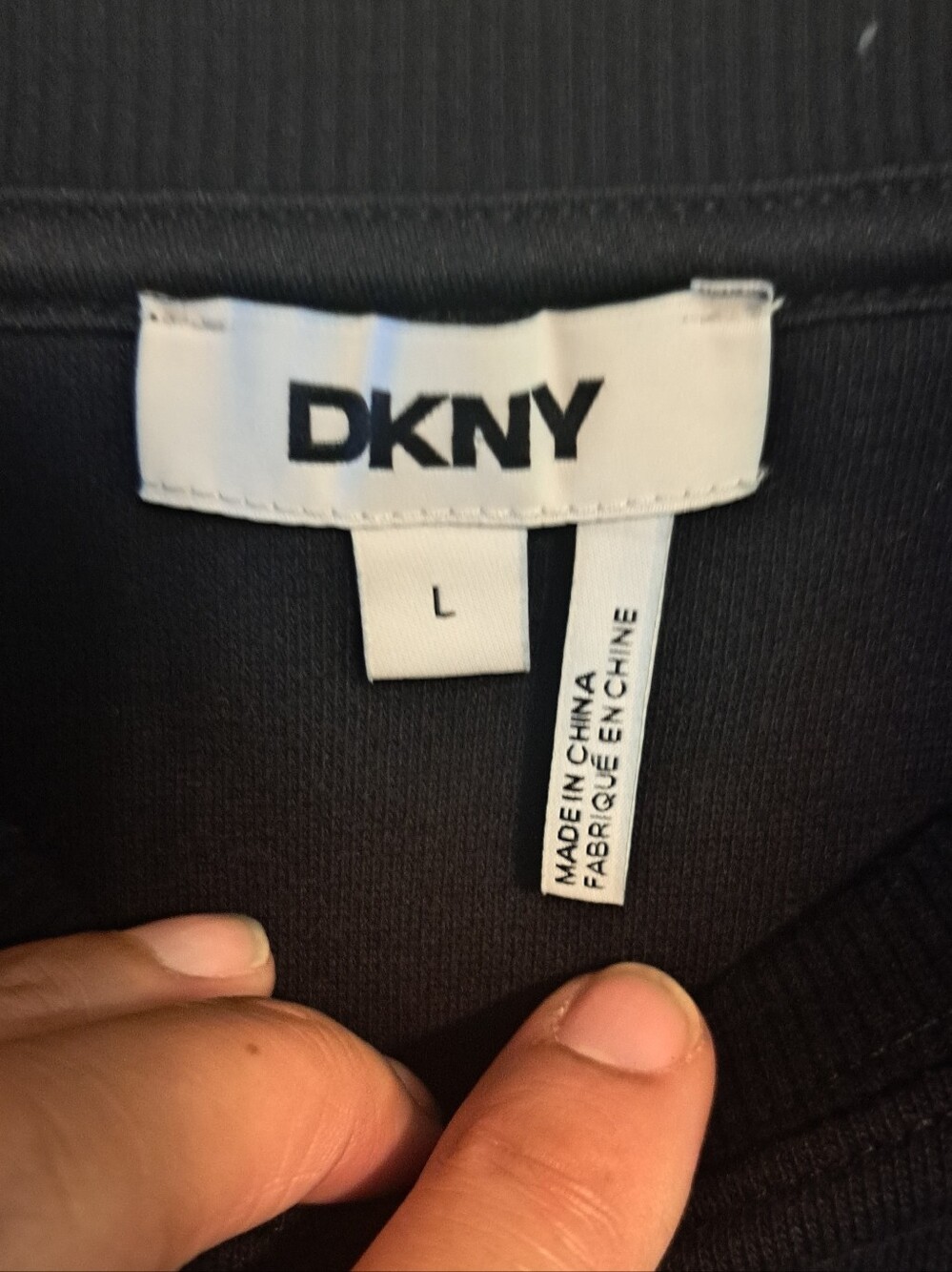 🖤 DKNY NYC Whimsical Fringe Graphic Sweatshirt | Size Large - Picture 4 of 5